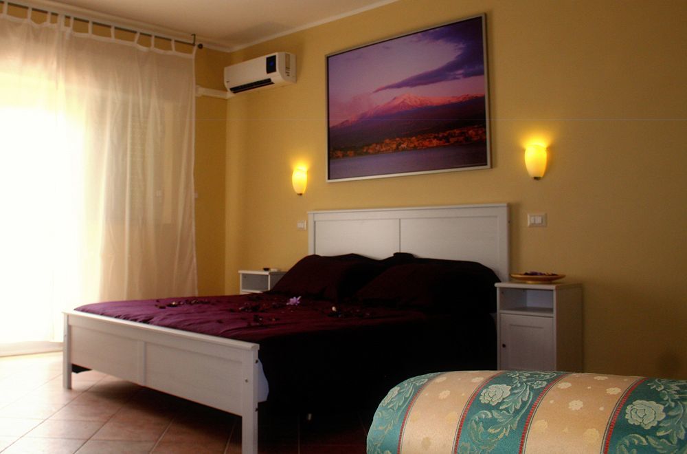 Ferienwohnung Tano'S Giardini-Naxos Exterior foto
