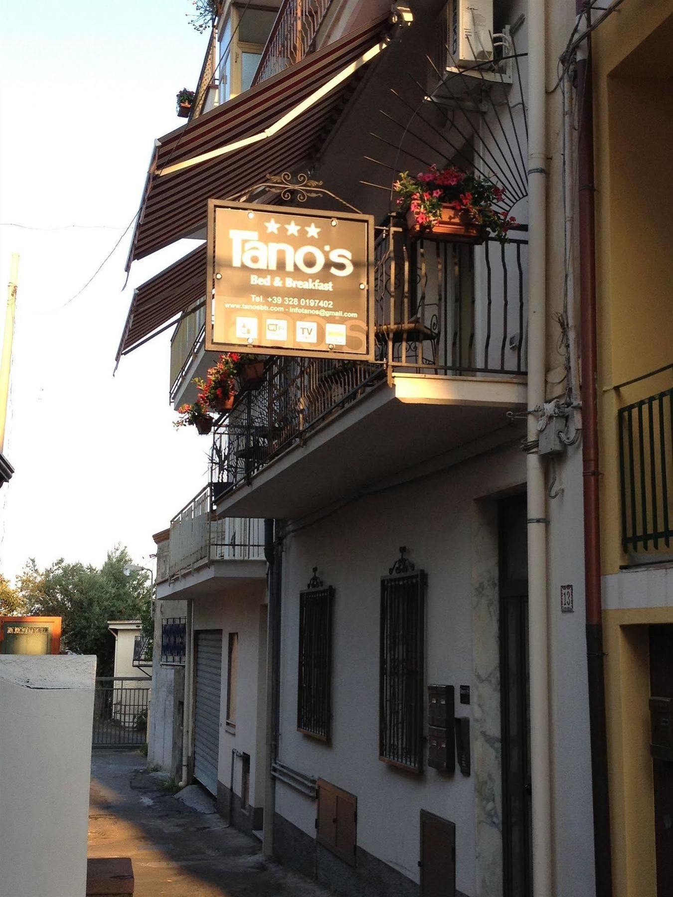 Ferienwohnung Tano'S Giardini-Naxos Exterior foto